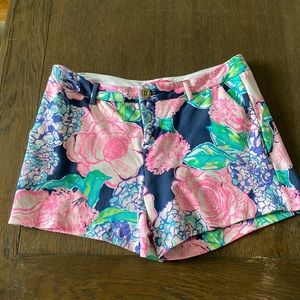 Lilly Pulitzer Callahan Shorts - size 8